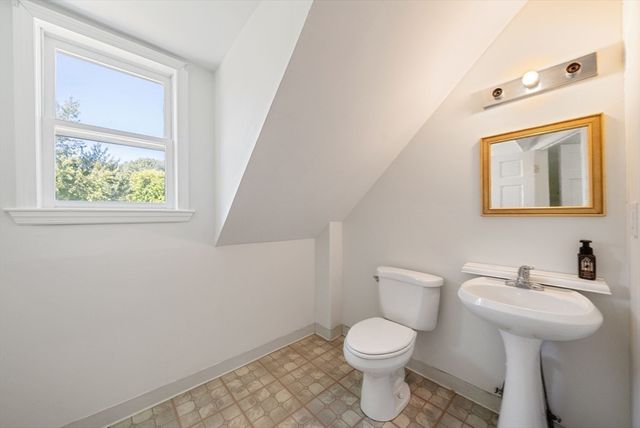 42 Pinehurst, Billerica, MA 01821