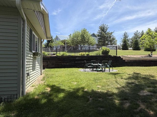 2054 Wisconsin Street, Friendship, WI 53934