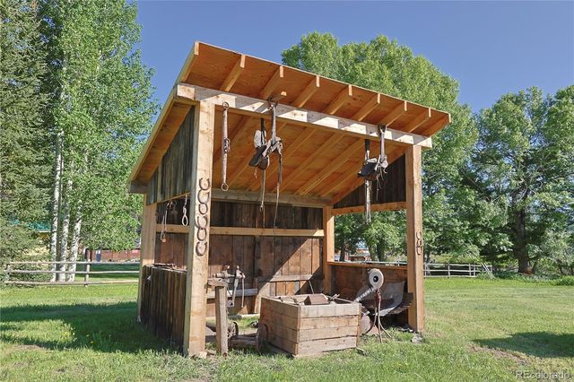 420 Quarzt Lane, Pitkin, CO 81241