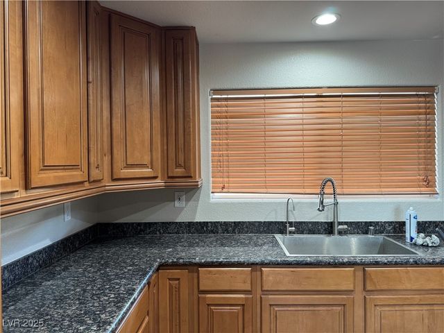 290 Rush Avenue, Las Vegas, NV 89183