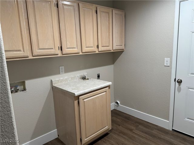 290 Rush Avenue, Las Vegas, NV 89183