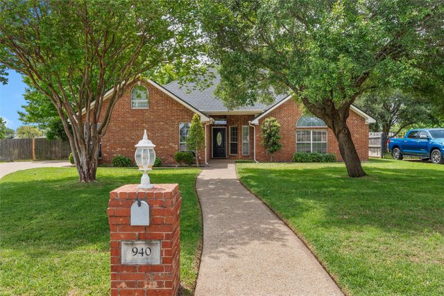 940 Cheyenne Trail, Hewitt, TX 76643