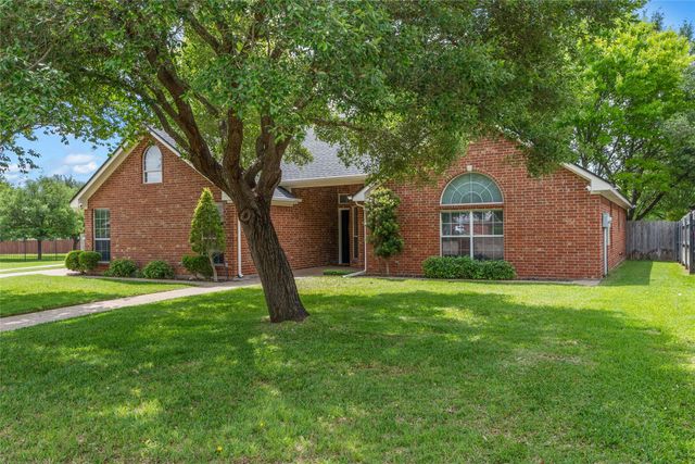 940 Cheyenne Trail, Hewitt, TX 76643