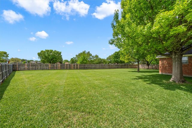940 Cheyenne Trail, Hewitt, TX 76643