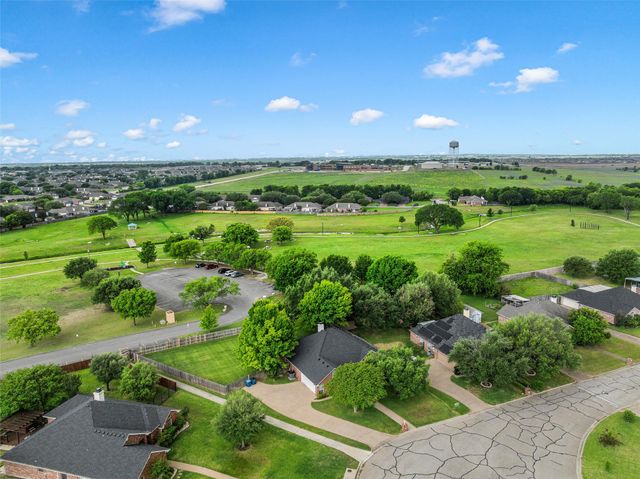 940 Cheyenne Trail, Hewitt, TX 76643