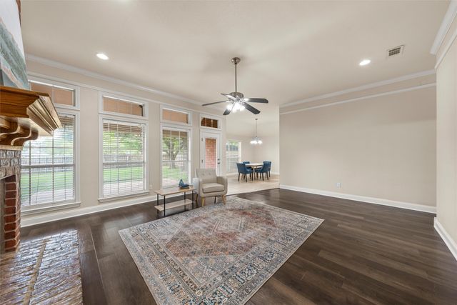 940 Cheyenne Trail, Hewitt, TX 76643