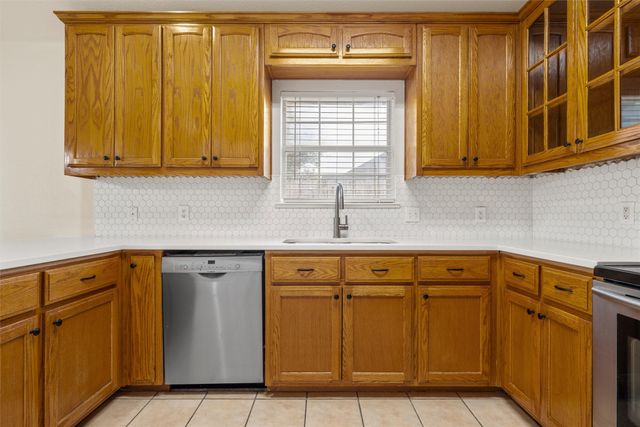 940 Cheyenne Trail, Hewitt, TX 76643