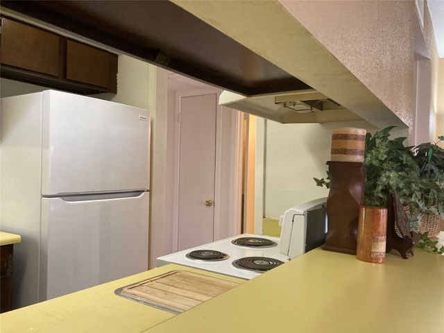 1820 E Kings Highway 243, Shreveport, LA 71105