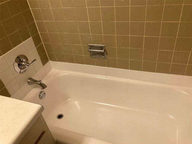 1820 E Kings Highway 243, Shreveport, LA 71105