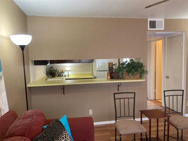 1820 E Kings Highway 243, Shreveport, LA 71105