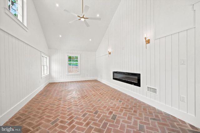1756 YELLOW SPRINGS RD, Malvern, PA 19355