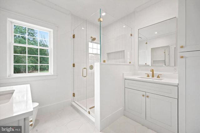 1756 YELLOW SPRINGS RD, Malvern, PA 19355