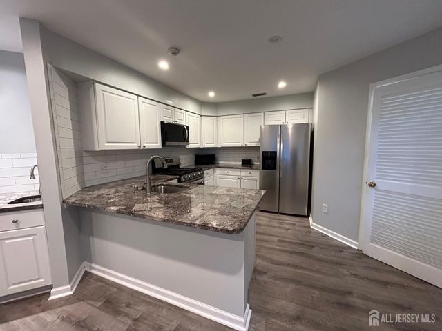 48 Winthrop Road B, Monroe, NJ 08831