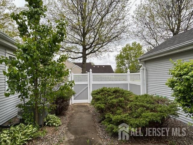 48 Winthrop Road B, Monroe, NJ 08831