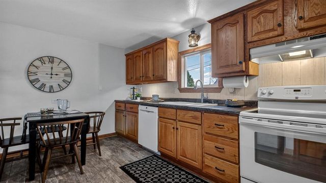 828 Alsace Street, Altoona, WI 54720