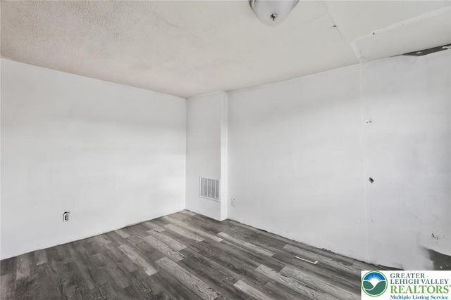 120 North Poplar Street, Allentown City, PA 18102