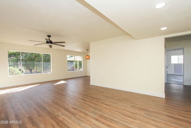 10729 W AMBER Trail, Sun City, AZ 85351