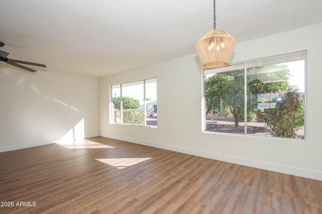 10729 W AMBER Trail, Sun City, AZ 85351