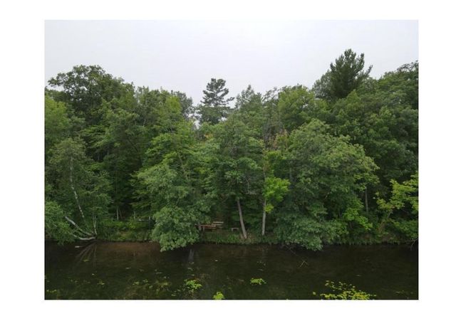 N4385 Red Oak Lane, Stone Lake, WI 54876