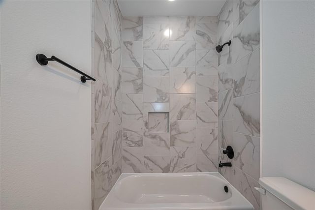 1354 W 24th Street, Houston, TX 77008