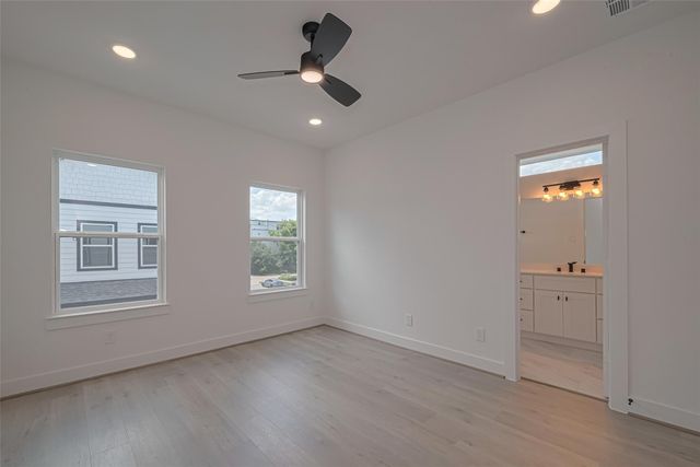 1354 W 24th Street, Houston, TX 77008