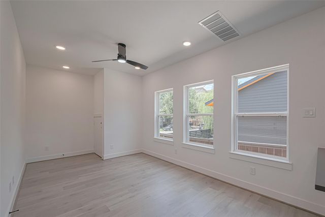 1354 W 24th Street, Houston, TX 77008