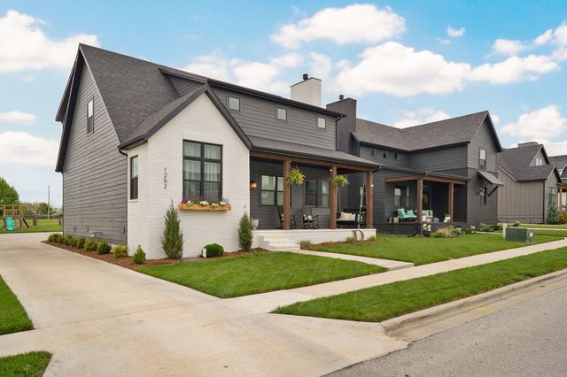 1252 S Wilder Trail, Republic, MO 65738