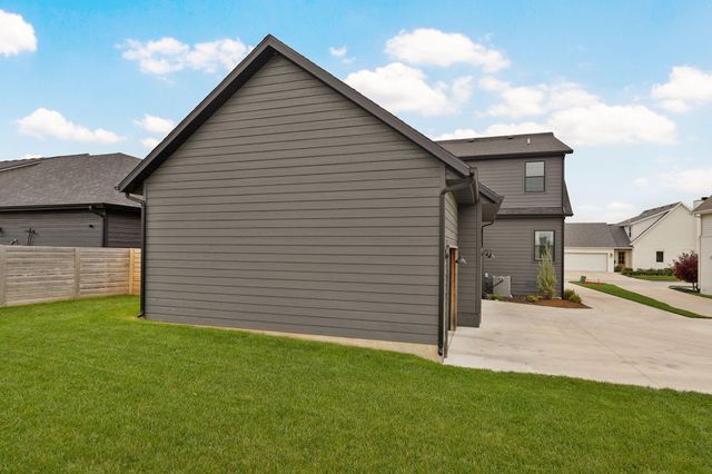 1252 S Wilder Trail, Republic, MO 65738