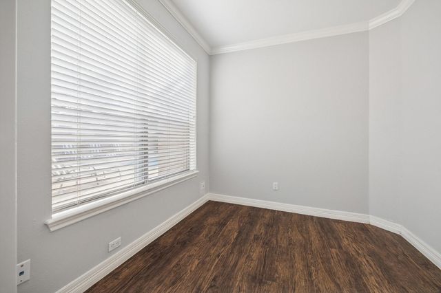 5200 Weslayan Street 101, Houston, TX 77005