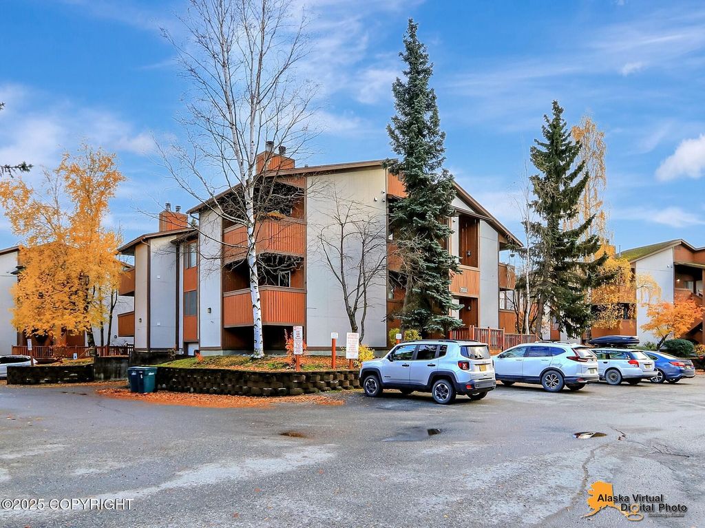7232 Foxridge Circle, #9A, Anchorage, AK 99518