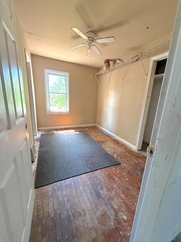 1491 Service Street, Lake Station, IN 46405