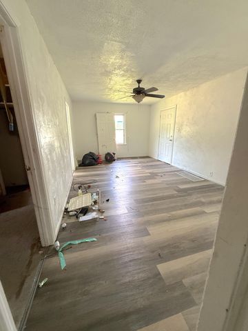 1491 Service Street, Lake Station, IN 46405