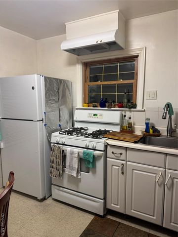 17 Dobbs Ferry Road, White Plains, NY 10607