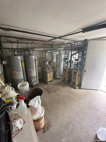 17 Dobbs Ferry Road, White Plains, NY 10607