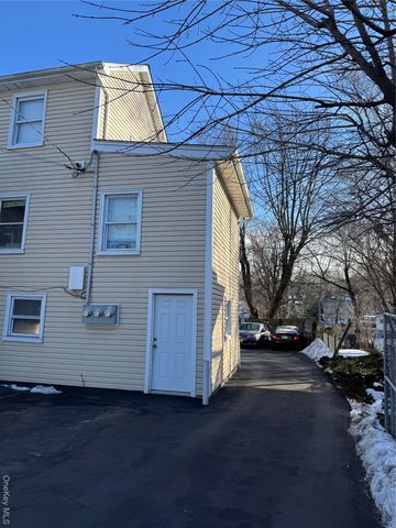 17 Dobbs Ferry Road, White Plains, NY 10607