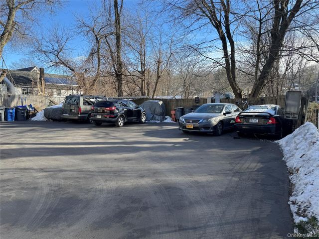 17 Dobbs Ferry Road, White Plains, NY 10607