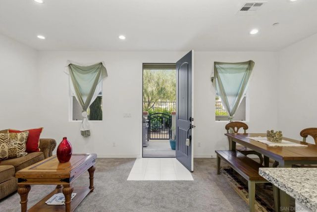 4129 Sitio Flor, Oceanside, CA 92057