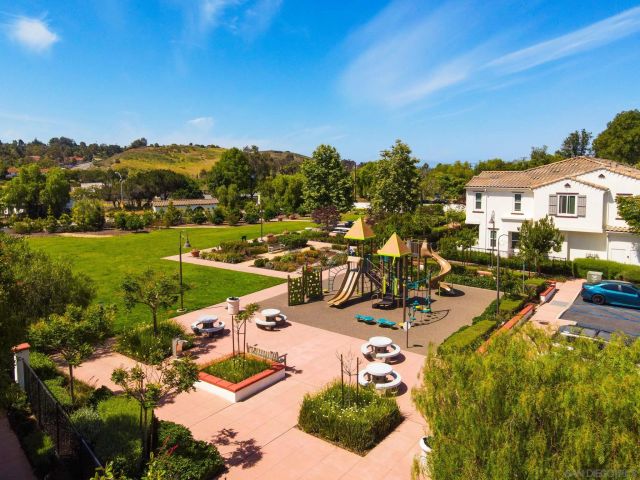 4129 Sitio Flor, Oceanside, CA 92057