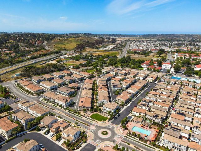 4129 Sitio Flor, Oceanside, CA 92057