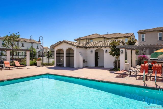4129 Sitio Flor, Oceanside, CA 92057