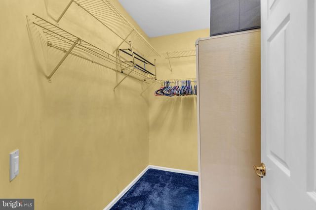 17 FOUNTAIN VIEW DR, Barnegat, NJ 08005