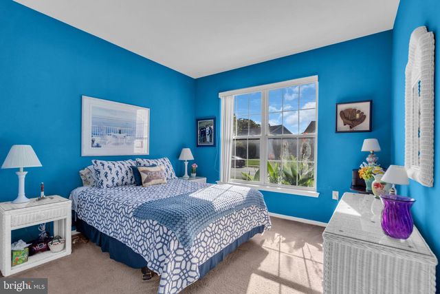 17 FOUNTAIN VIEW DR, Barnegat, NJ 08005