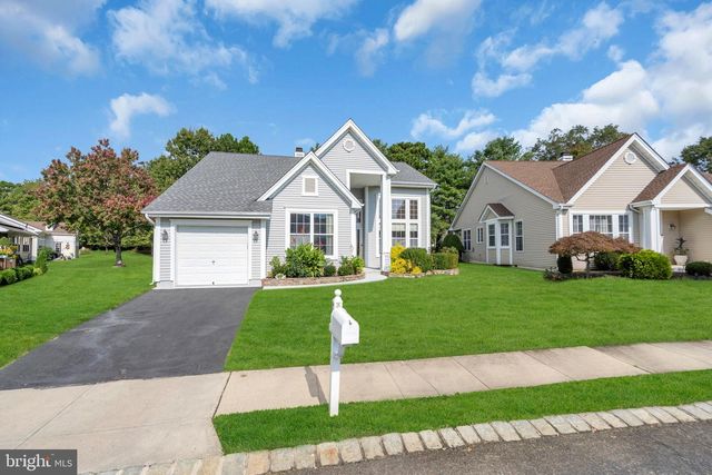17 FOUNTAIN VIEW DR, Barnegat, NJ 08005