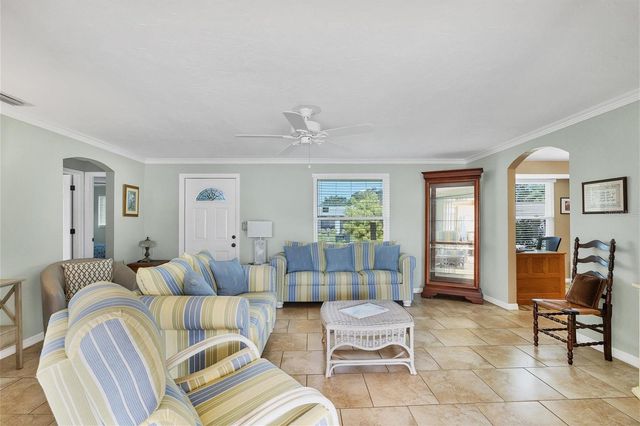 426 CANTERBURY ROAD, Venice, FL 34293