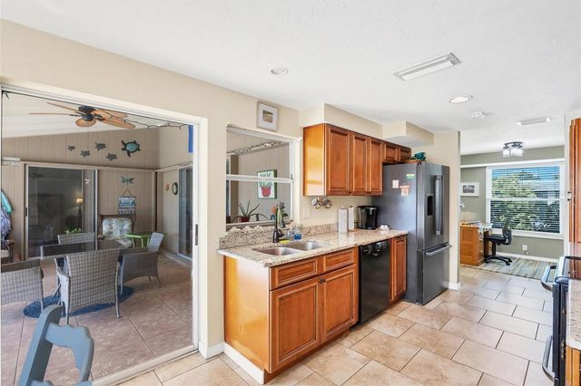 426 CANTERBURY ROAD, Venice, FL 34293