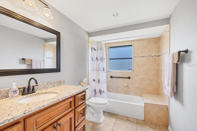 426 CANTERBURY ROAD, Venice, FL 34293