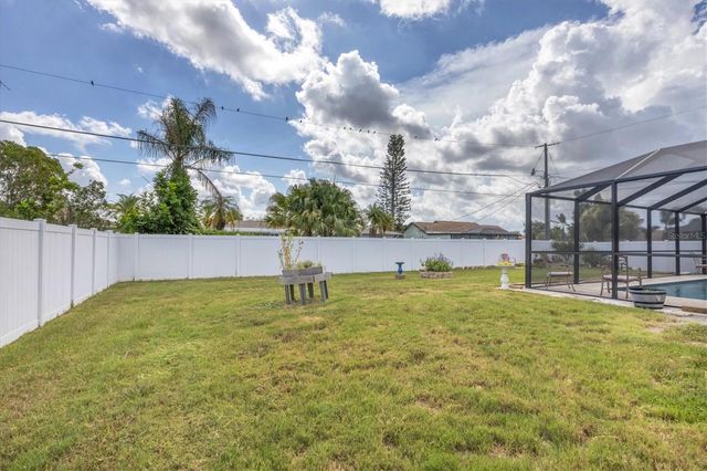 426 CANTERBURY ROAD, Venice, FL 34293