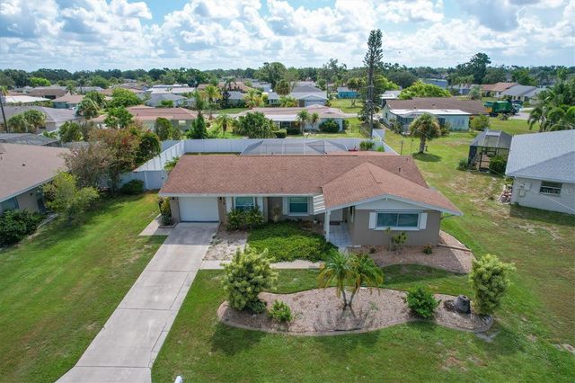 426 CANTERBURY ROAD, Venice, FL 34293
