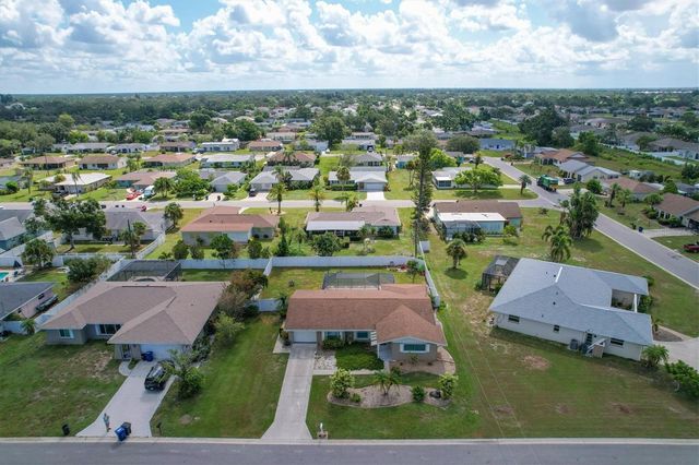 426 CANTERBURY ROAD, Venice, FL 34293