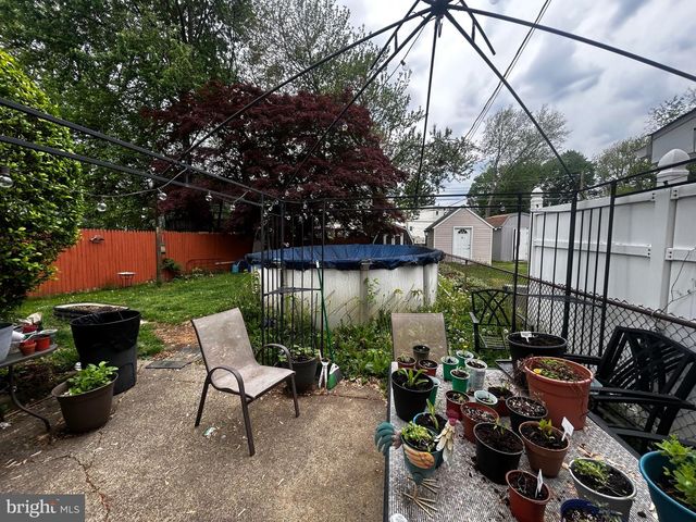 826 AVON RD, Philadelphia, PA 19116
